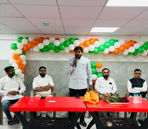 Patriotic Republic Day event at Vakratunda Hospital