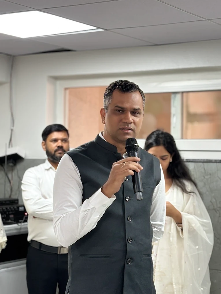 Dr Sagar Mandlik - Vakratunda Hospital