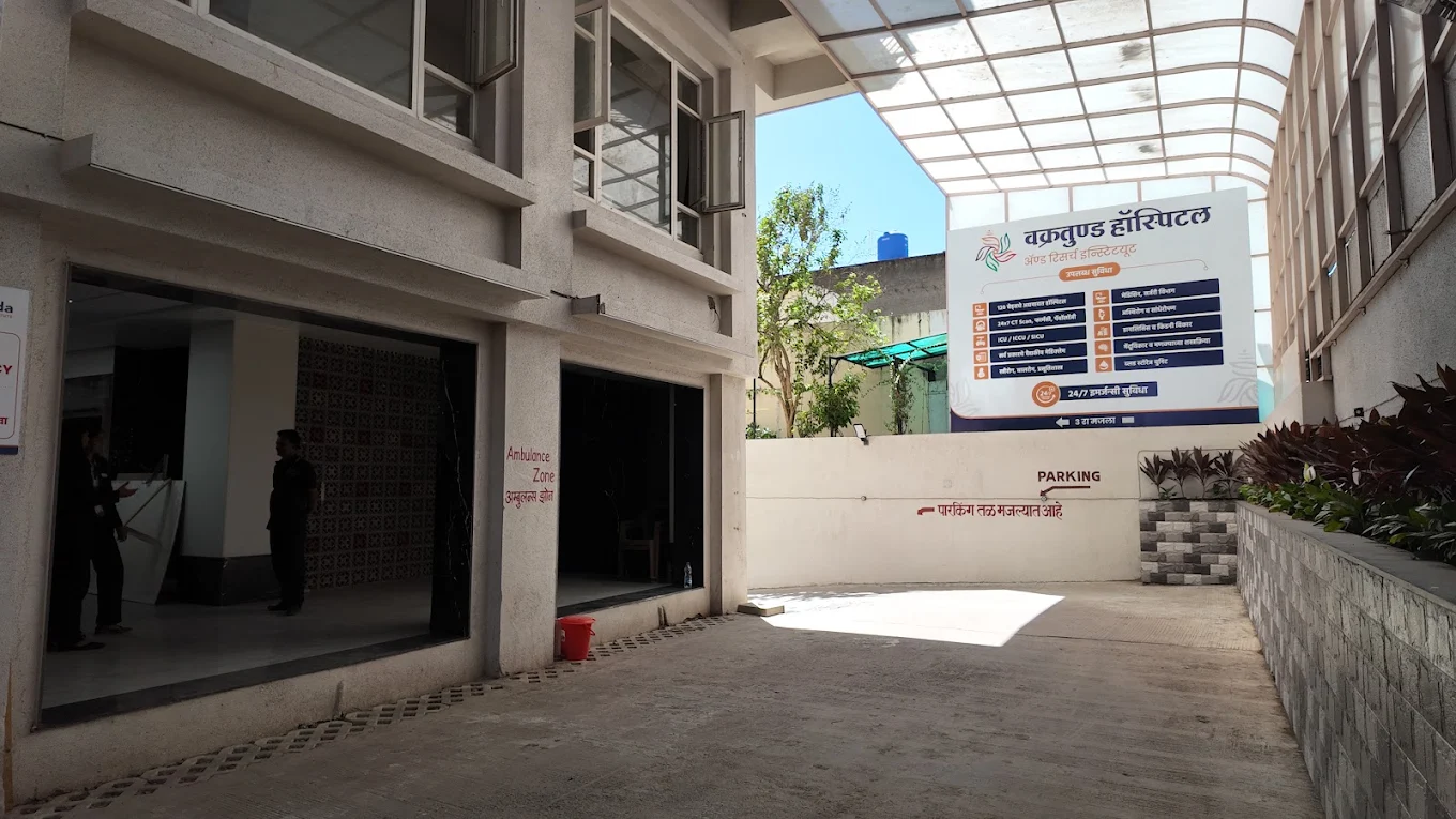 Parking Passage - Vakratunda Hospital
