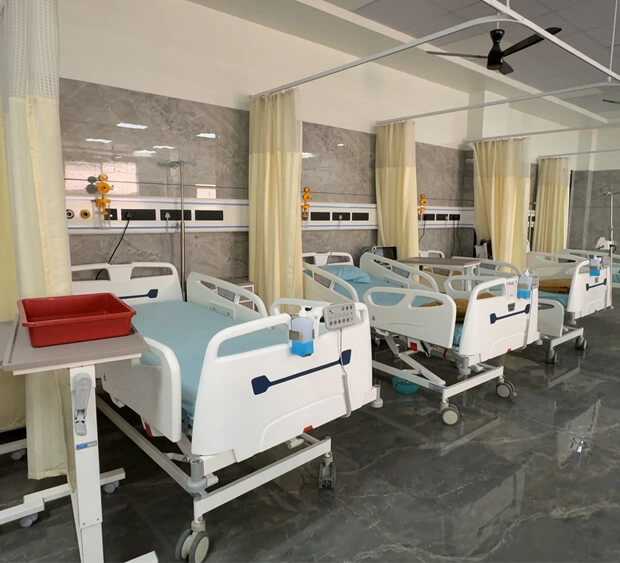 24/7 Emergency and ICU critical care unit at Vakratunda Hospital Nashik